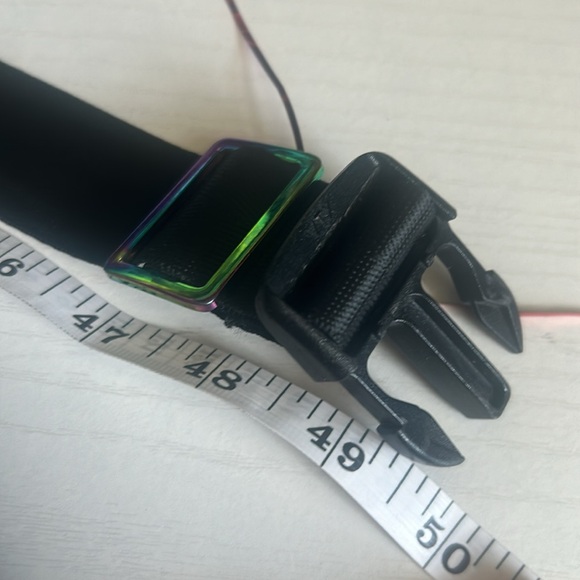 clear waist purse. colorful zipper. Take a peek on pic for references - Picture 5 of 5